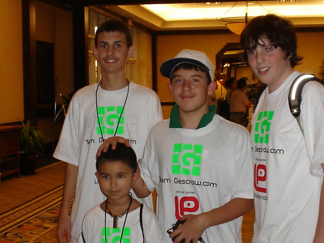 Team Gescrow.com.JPG